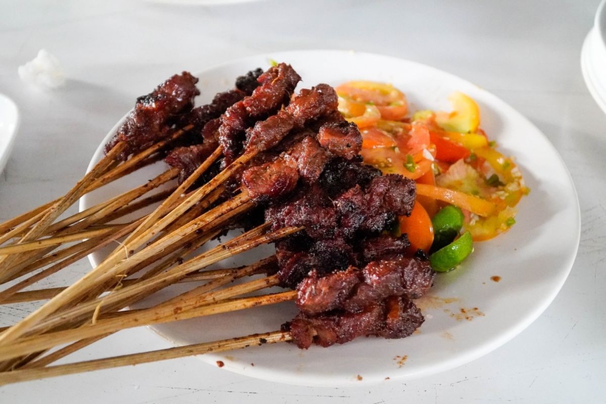 Sate Kambing Kecap Manis Plus Sambal Kecap Pedas